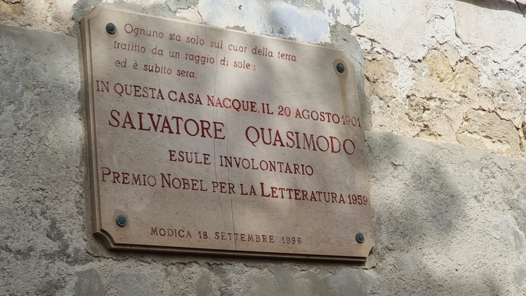 quasimodo plaque 1